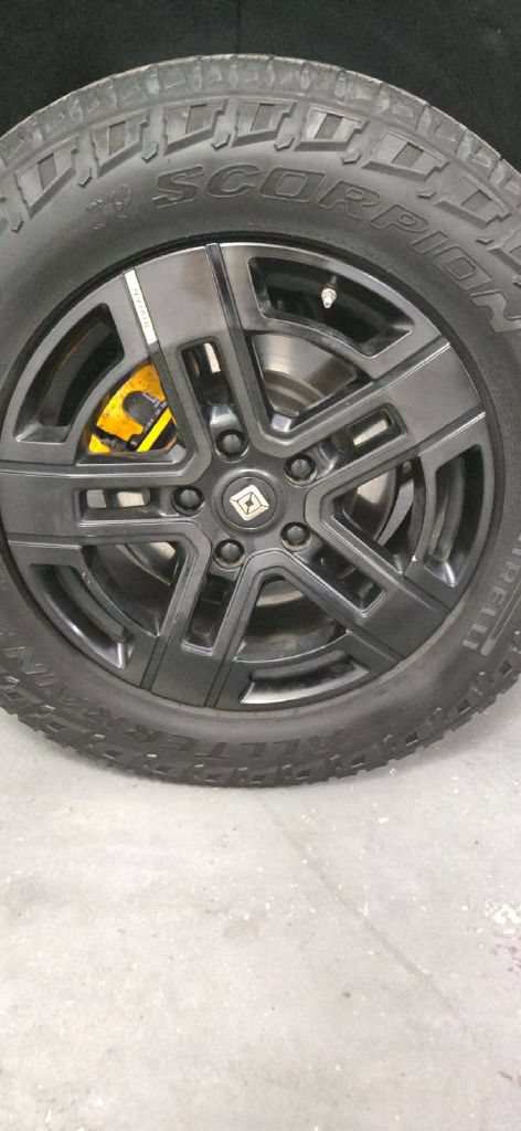 Used 2022 Rivian R1T Adventure AWD/4WD image 7