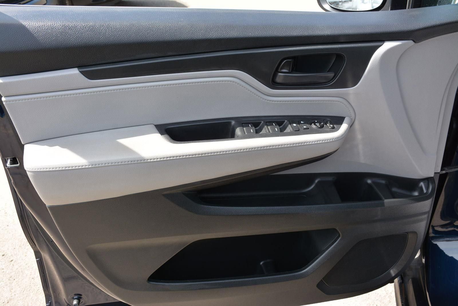 Used 2019 Honda Odyssey EX image 9