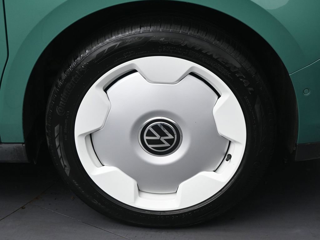 Used 2025 Volkswagen ID. Buzz 1st Edition AWD/4WD image 37