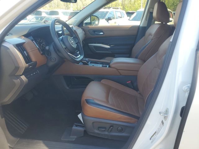 Certified 2023 Nissan Pathfinder Platinum image 11