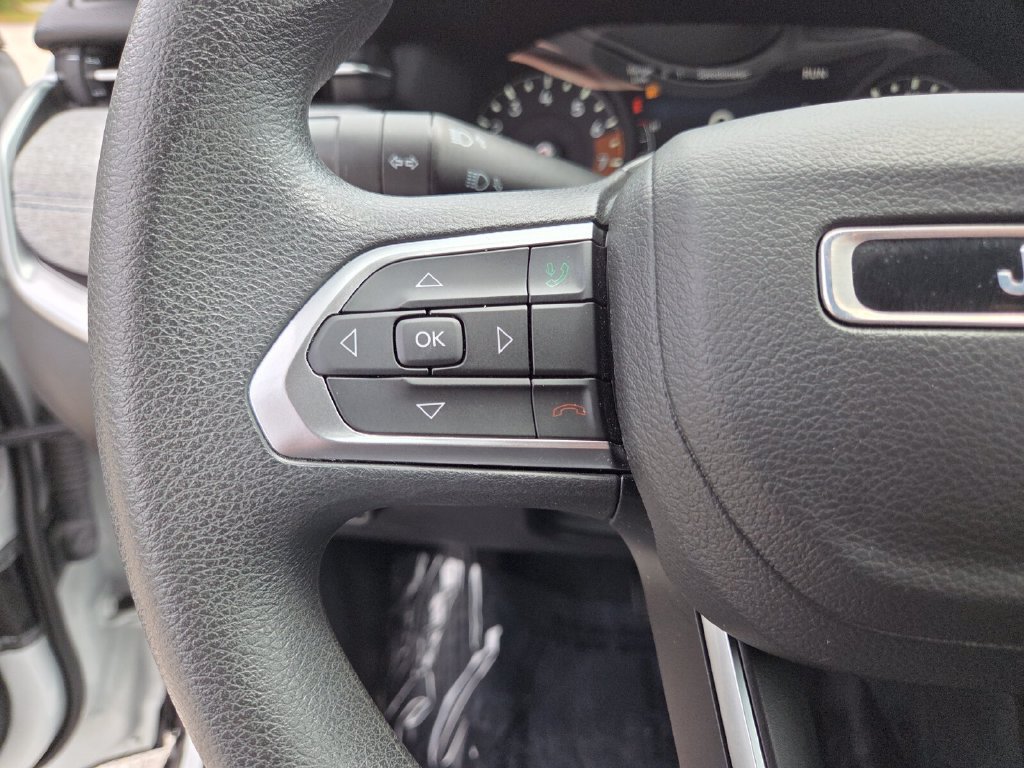 Used 2023 Jeep Compass Sport AWD/4WD image 33