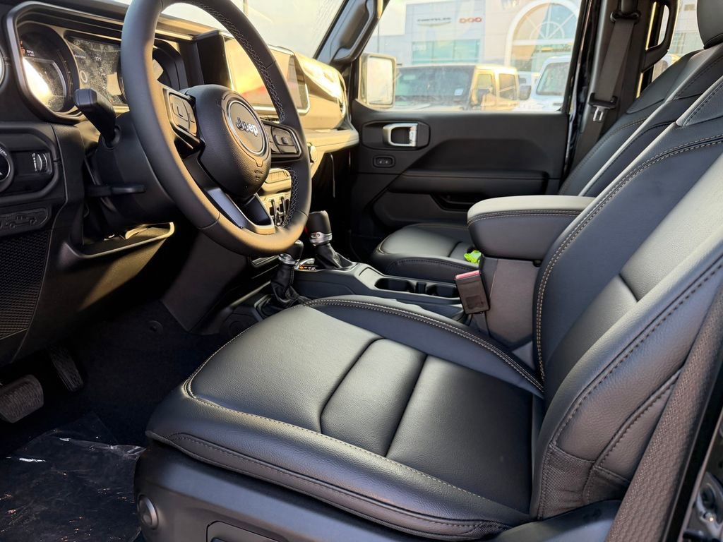 New 2026 Jeep Gladiator Sport AWD/4WD image 12