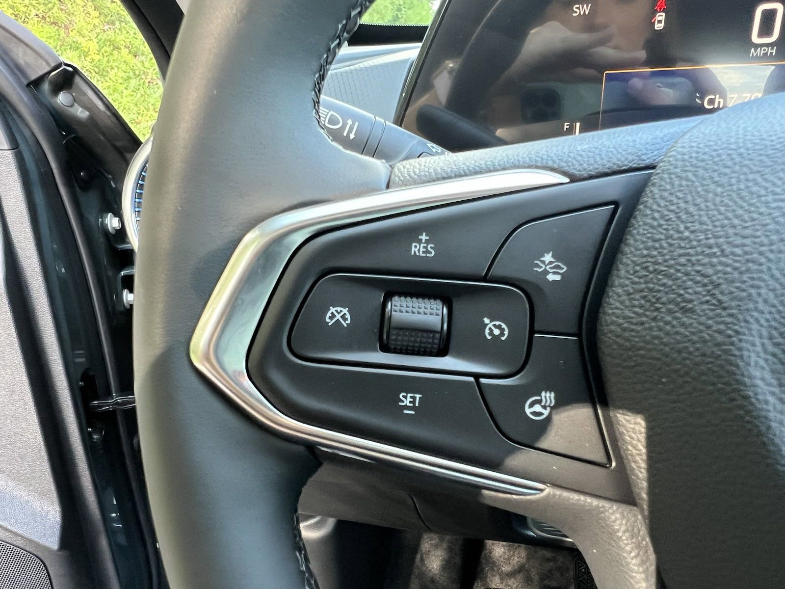 New 2025 Chevrolet Trax LT w/ Driver Confidence Package image 16