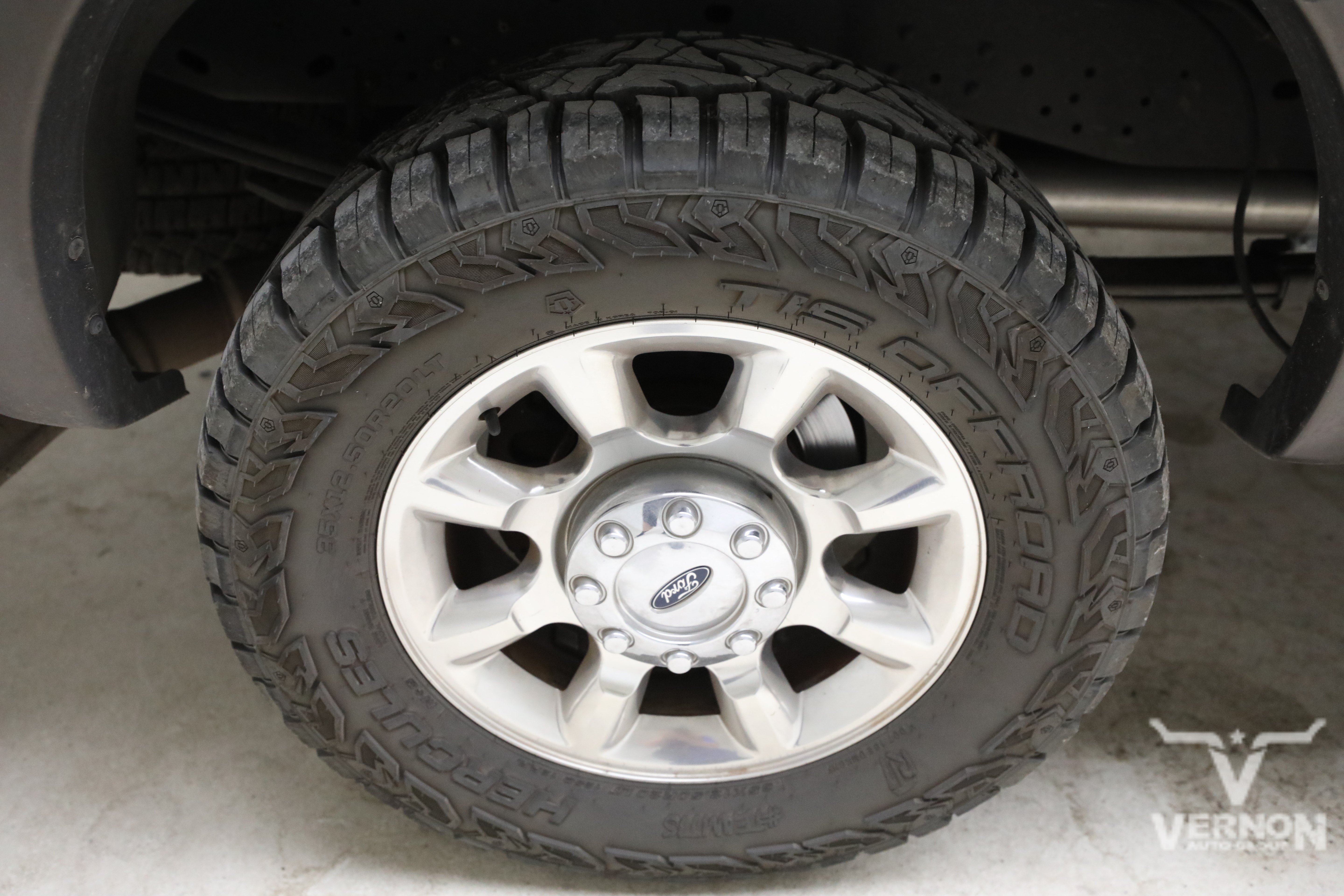 Used 2016 Ford F250 Lariat w/ Lariat Ultimate Package AWD/4WD image 9