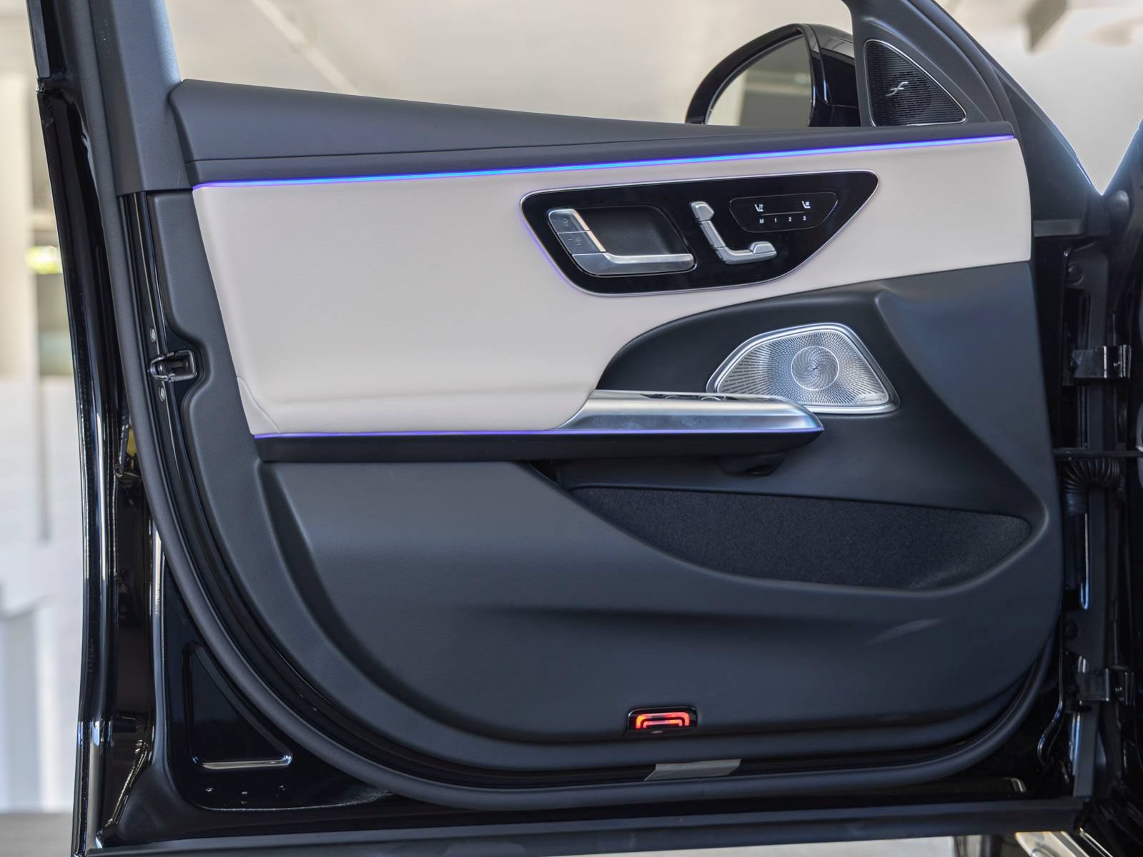 New 2027 Mercedes-Benz E 450 4MATIC Sedan image 10