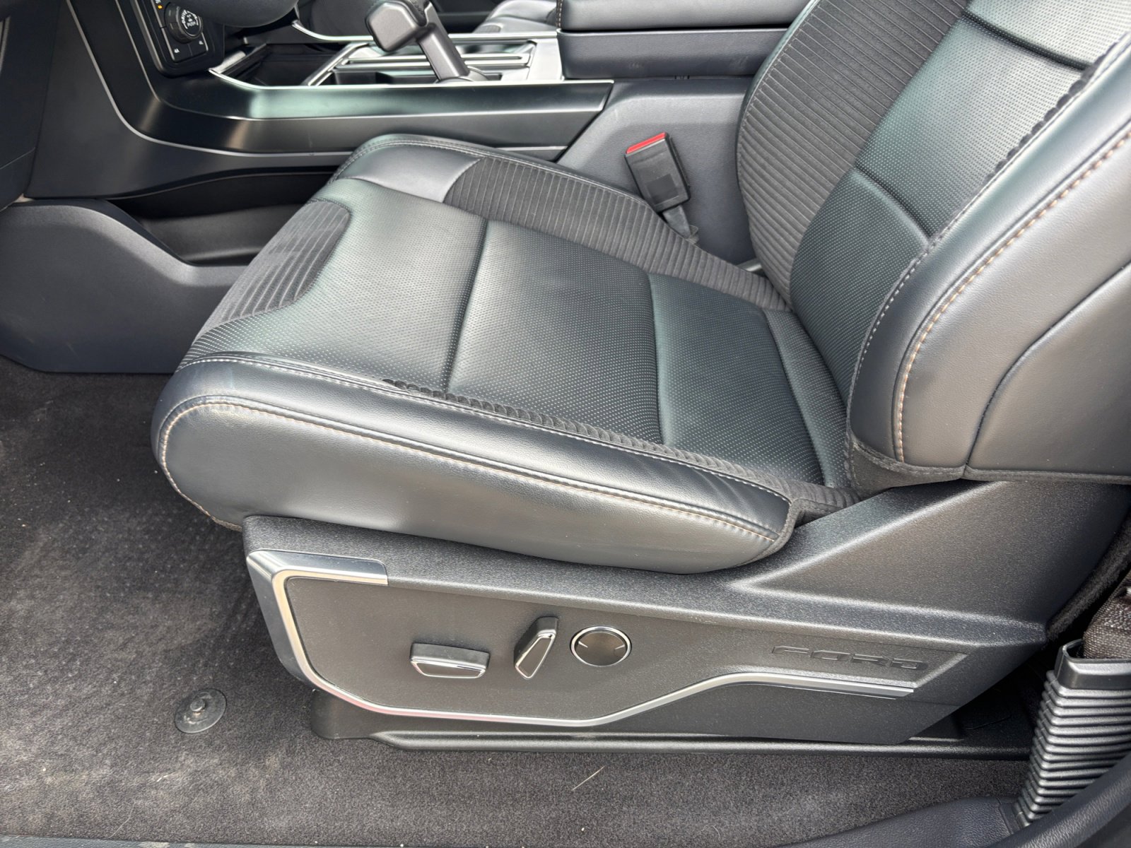 Used 2023 Ford F150 Raptor image 13