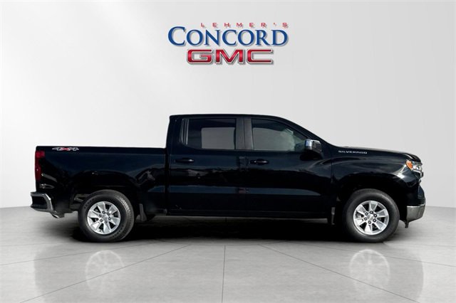Used 2025 Chevrolet Silverado 1500 LT image 3