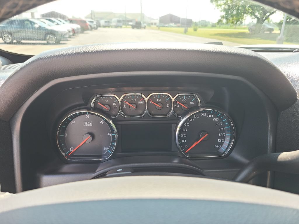 Used 2018 Chevrolet Silverado 1500 LT w/ All Star Edition AWD/4WD image 30