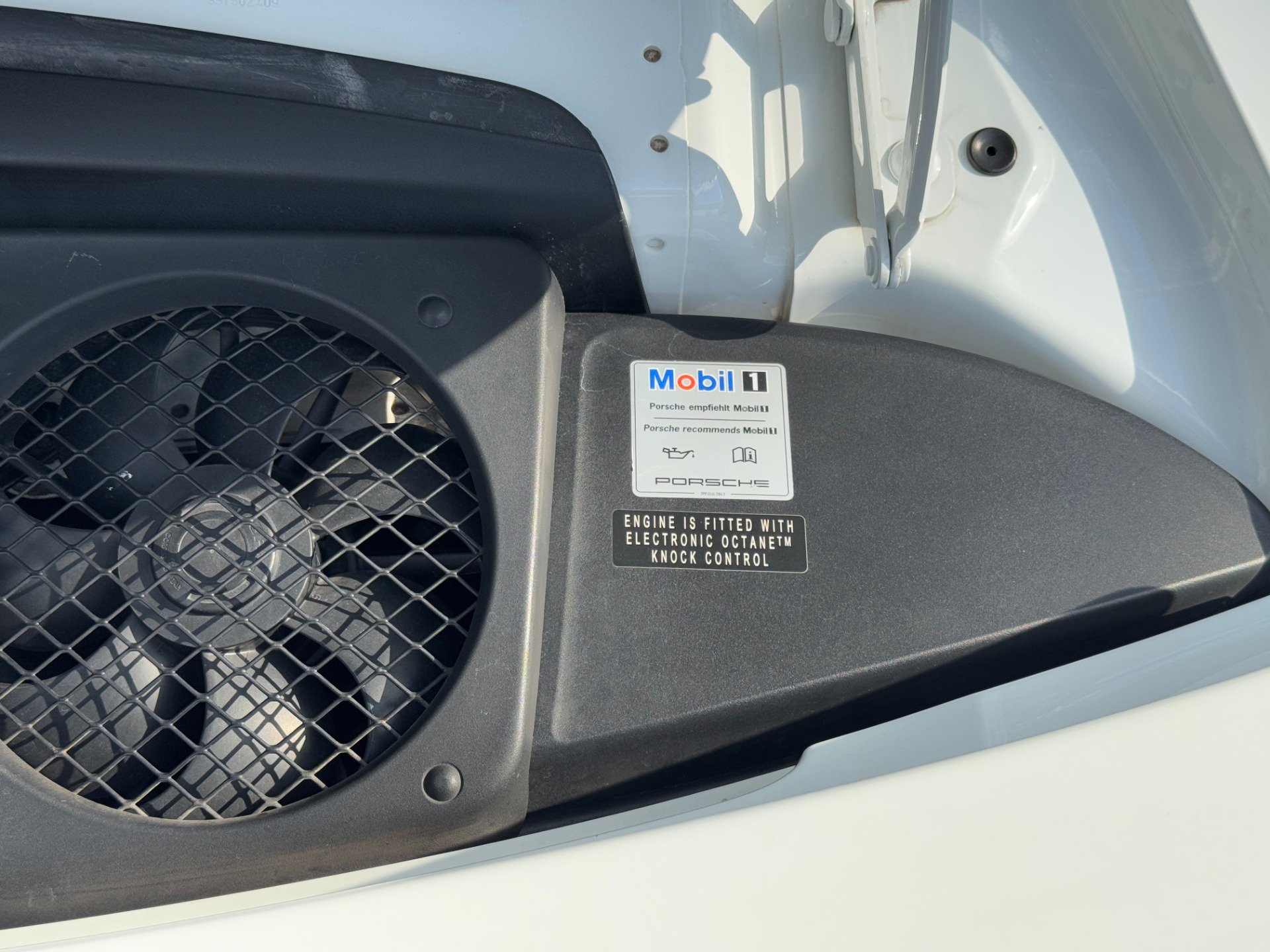 Used 2014 Porsche 911 Turbo S image 61