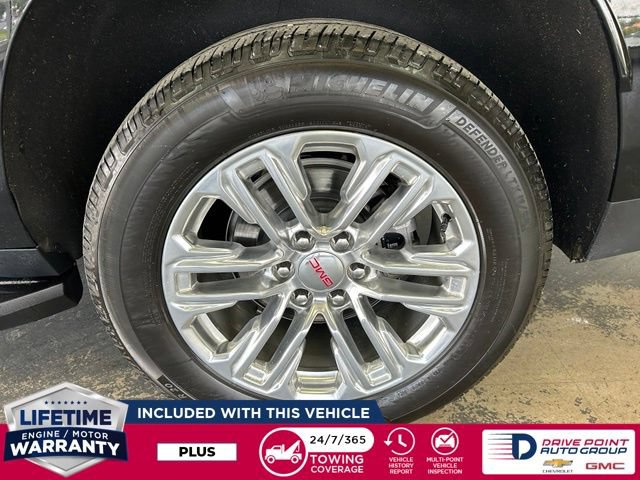Used 2023 GMC Yukon XL SLT w/ SLT Premium Package AWD/4WD image 11