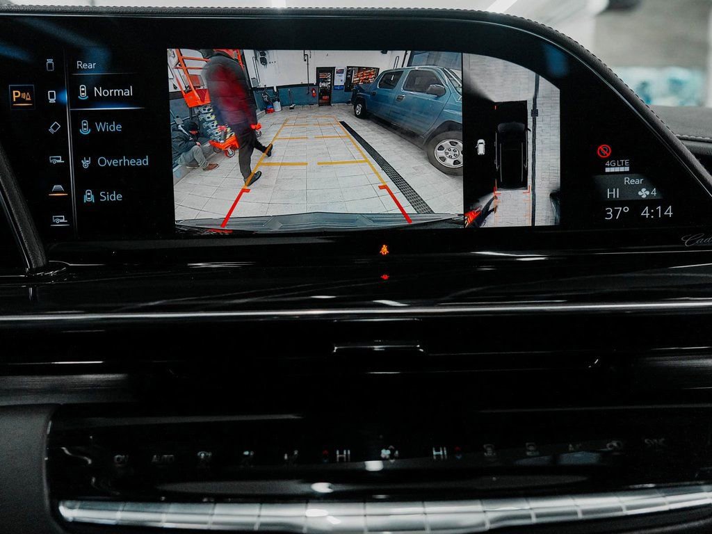 Used 2024 Cadillac Escalade Sport image 18