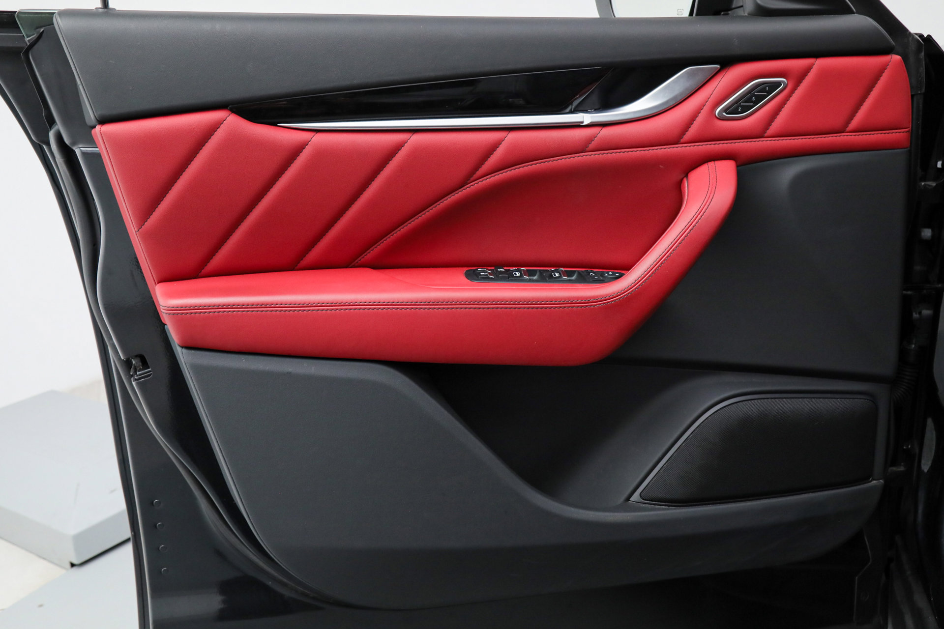 Certified 2022 Maserati Levante GT image 15