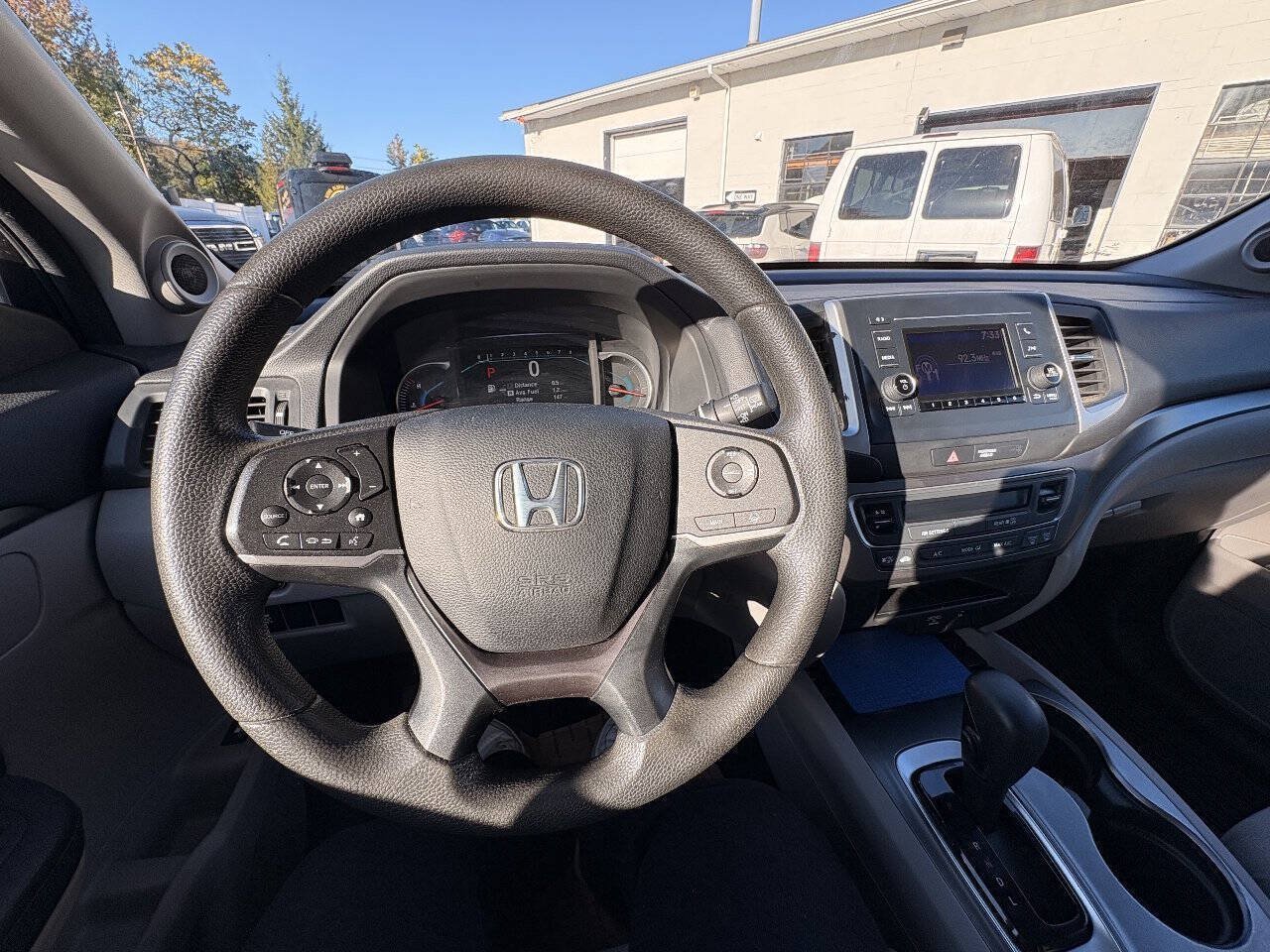 Used 2019 Honda Pilot LX image 23
