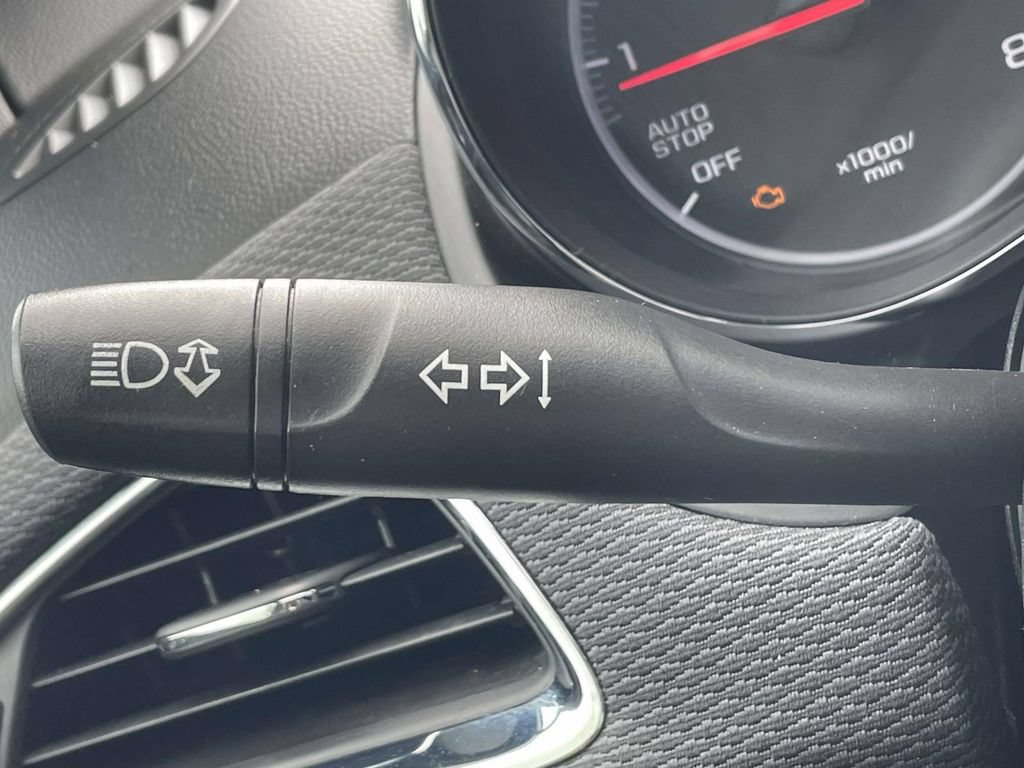 Used 2019 Chevrolet Cruze LT w/ Convenience Package FWD image 22