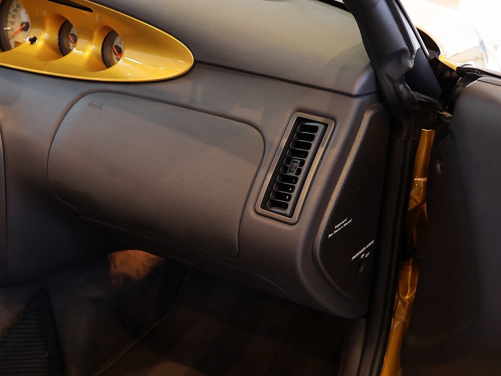 Used 2002 Chrysler Prowler RWD image 64