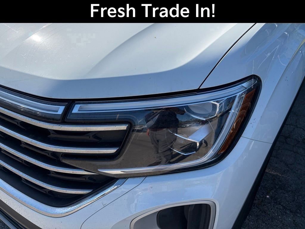 Used 2024 Volkswagen Atlas SE image 4