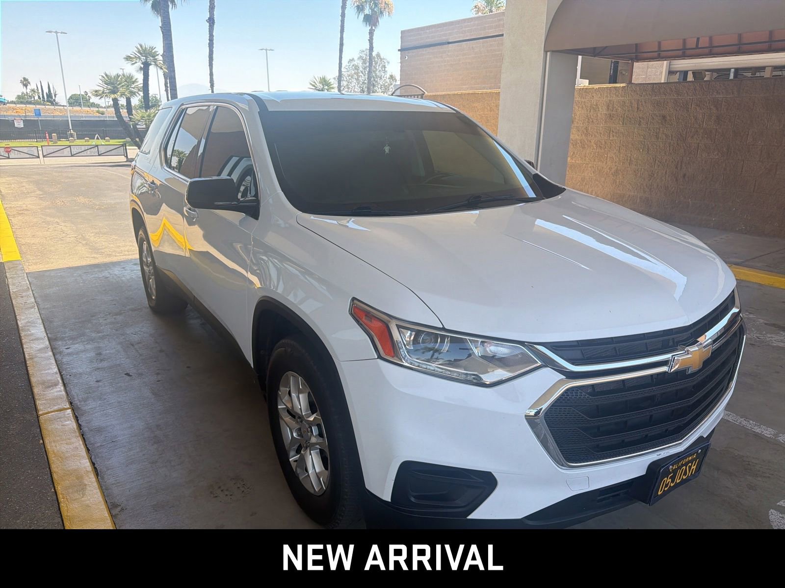 Used 2020 Chevrolet Traverse LS w/ LPO, Floor Liner Package FWD image 3