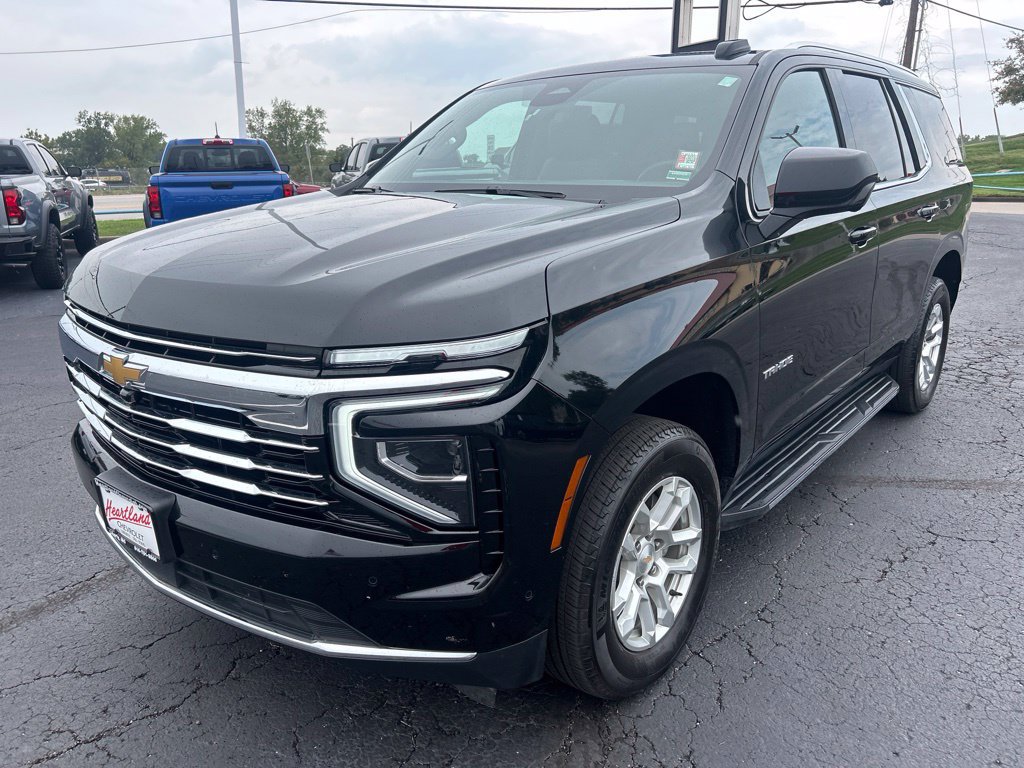 Used 2025 Chevrolet Tahoe LT AWD/4WD image 8