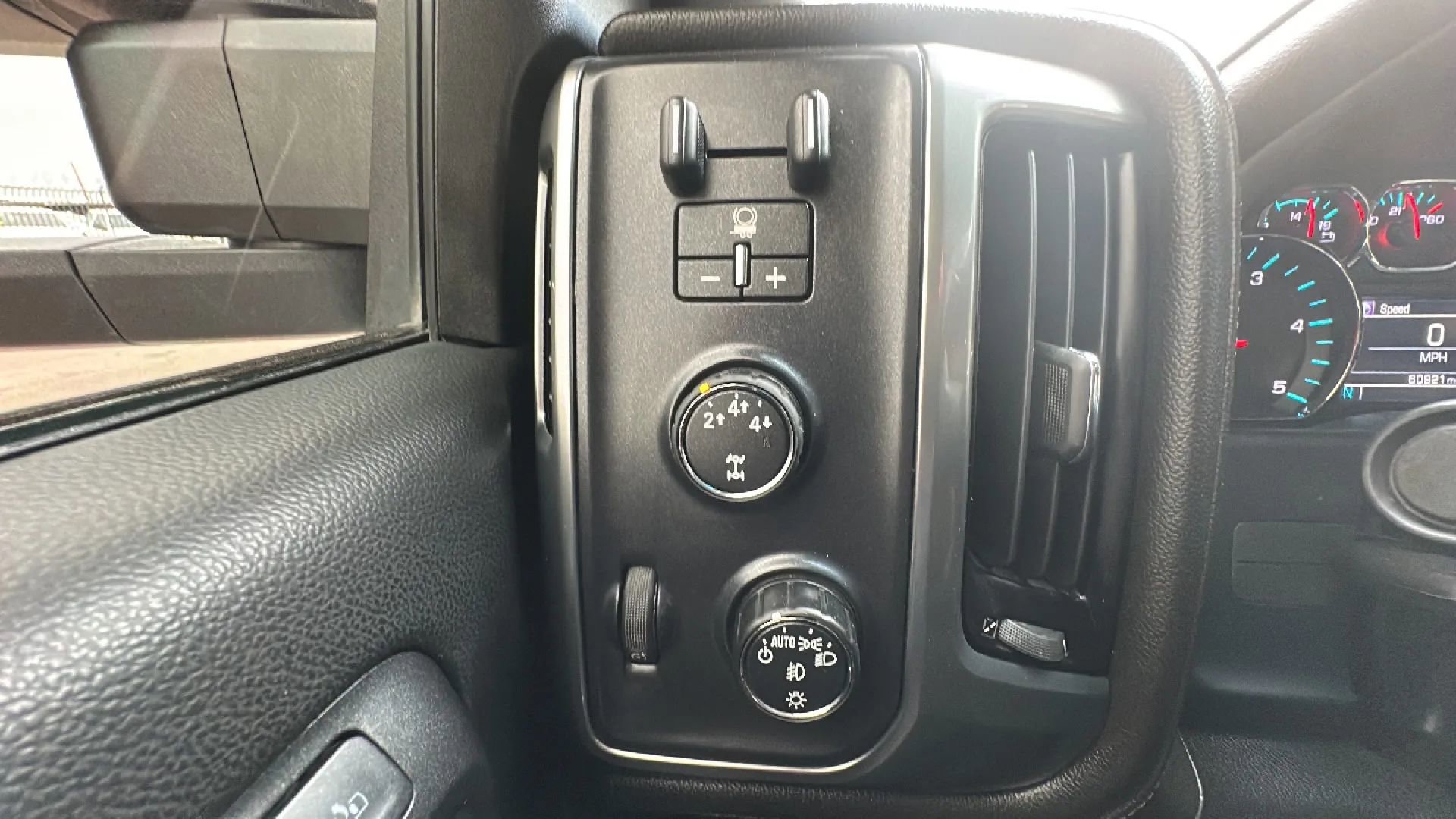 Used 2016 Chevrolet Silverado 3500 LTZ w/ Duramax Plus Package image 15