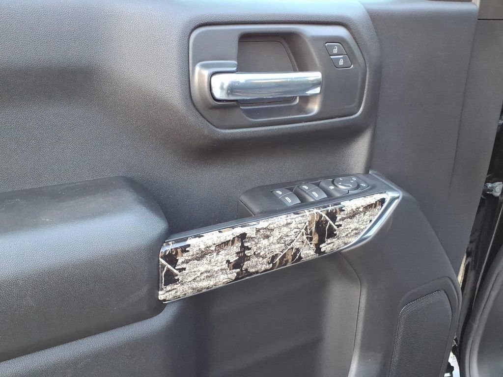 Certified 2026 Chevrolet Silverado 1500 Custom image 11