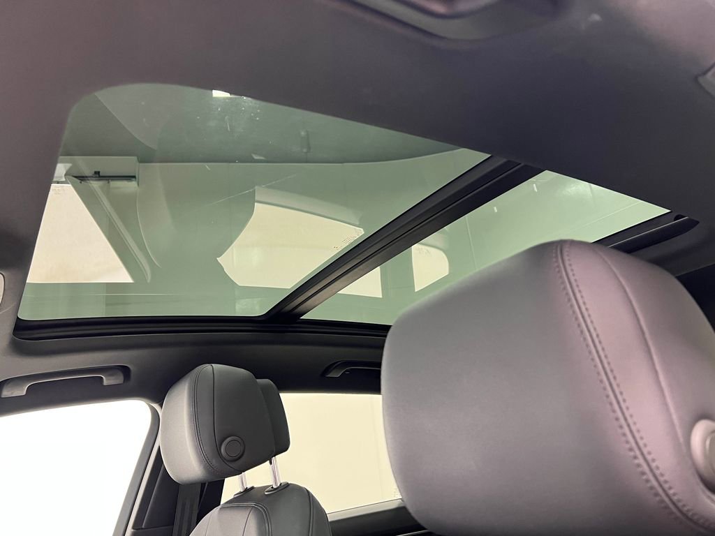 Used 2020 Audi Q3 2.0T Premium image 11