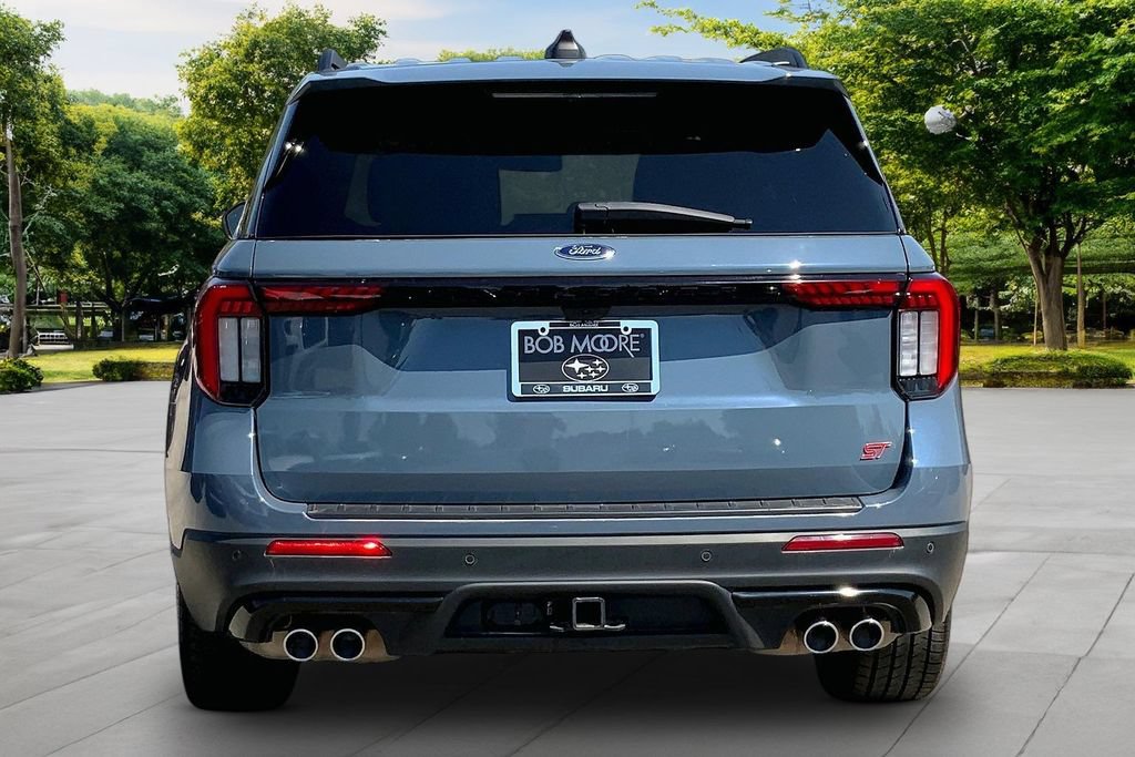 Used 2025 Ford Explorer ST AWD/4WD image 5