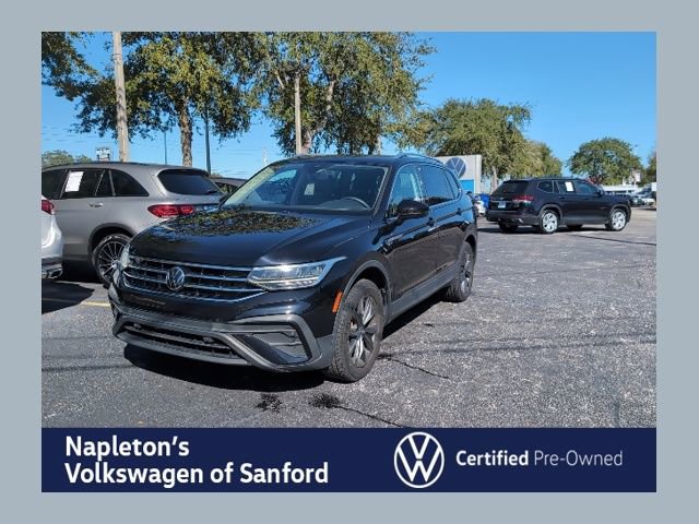 Used 2022 Volkswagen Tiguan SE w/ Panoramic Sunroof Package