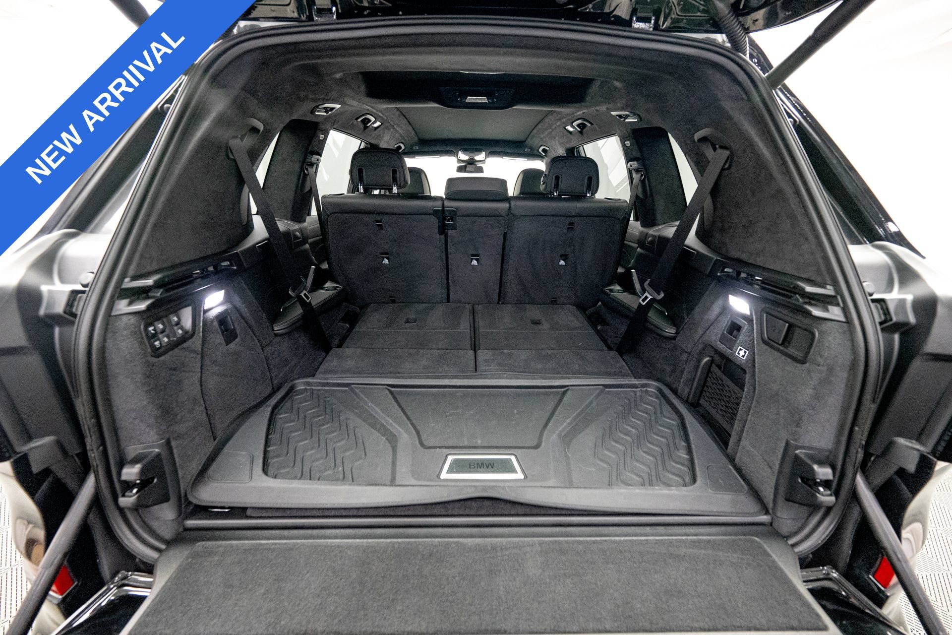 Used 2025 BMW X7 M60i w/ Executive Package AWD/4WD image 35