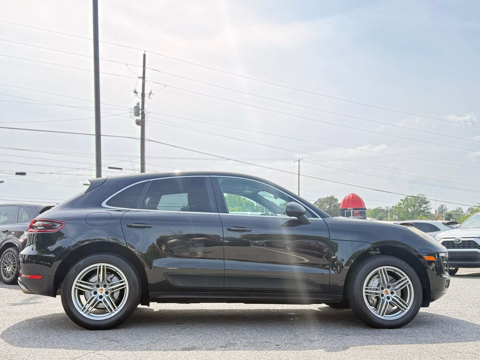 Used 2015 Porsche Macan S image 6