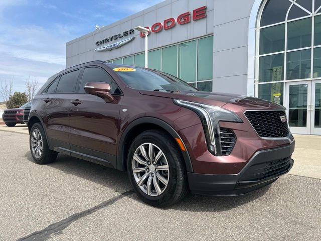 Used 2023 Cadillac XT4 Sport image 3