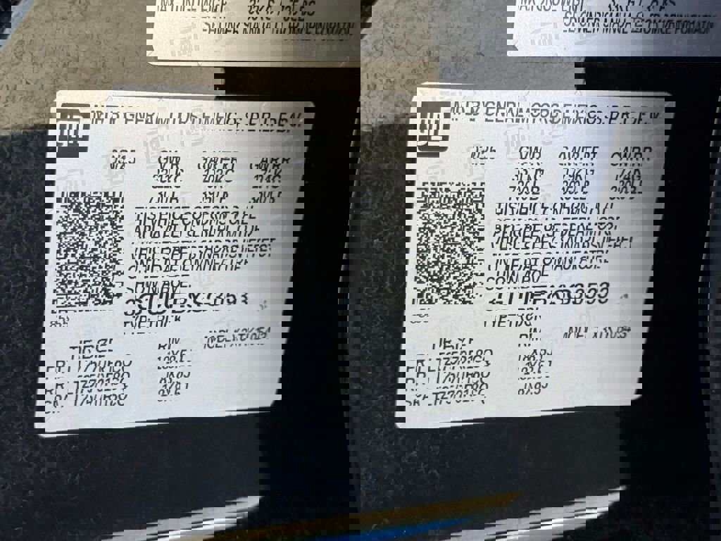 Used 2025 GMC Sierra 1500 AT4X w/ AT4X AEV Edition image 24