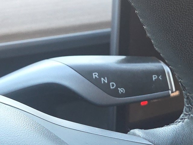 Used 2021 Tesla Model Y Long Range AWD/4WD image 40