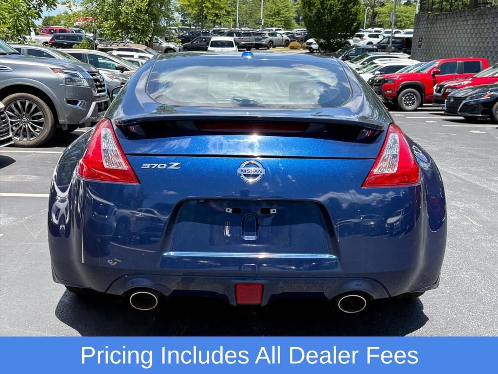 Used 2016 Nissan 370Z Coupe RWD image 5