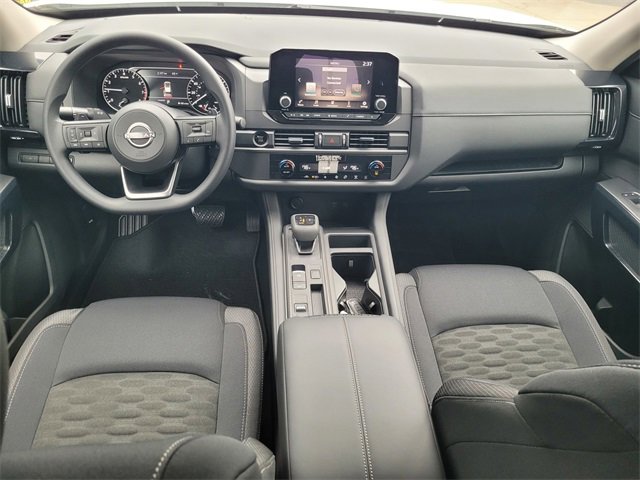 New 2025 Nissan Pathfinder S image 10