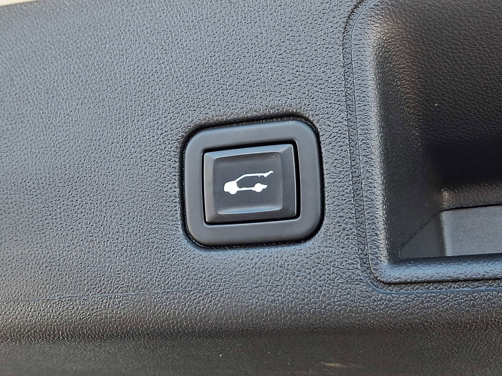 Certified 2021 GMC Terrain SLT w/ Elevation Edition image 31