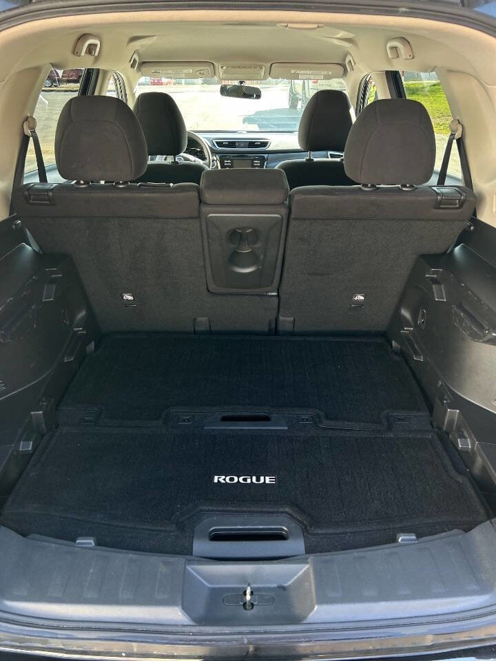 Used 2015 Nissan Rogue SV image 13