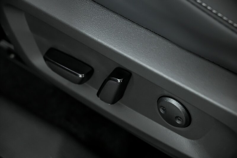 New 2026 Mitsubishi Outlander LE FWD image 17