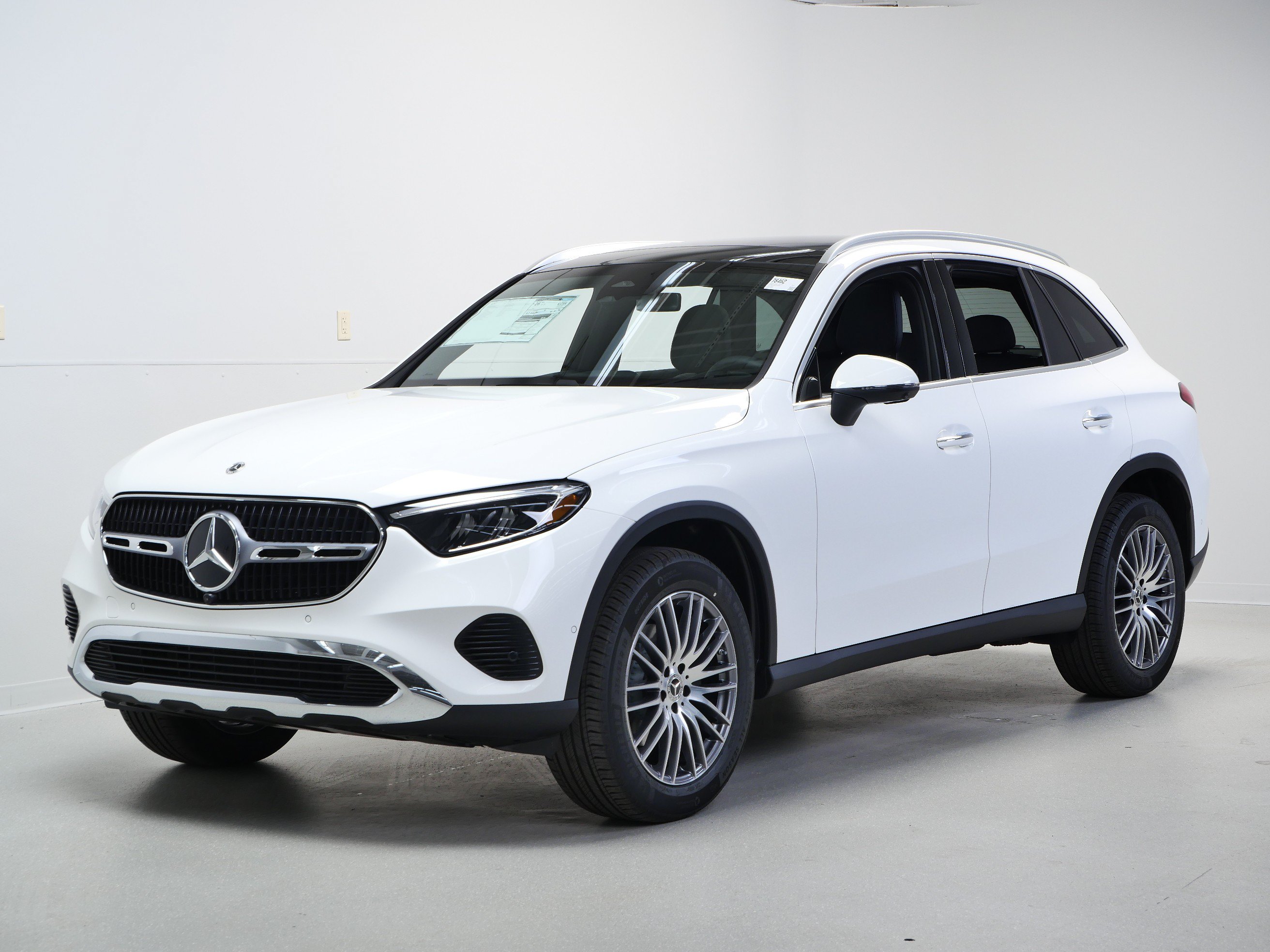 New 2026 Mercedes-Benz GLC 300 4MATIC image 4