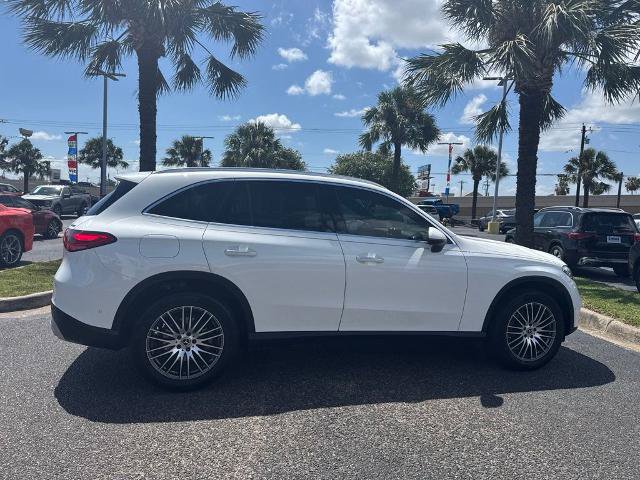 Used 2024 Mercedes-Benz GLC 300 4MATIC image 5