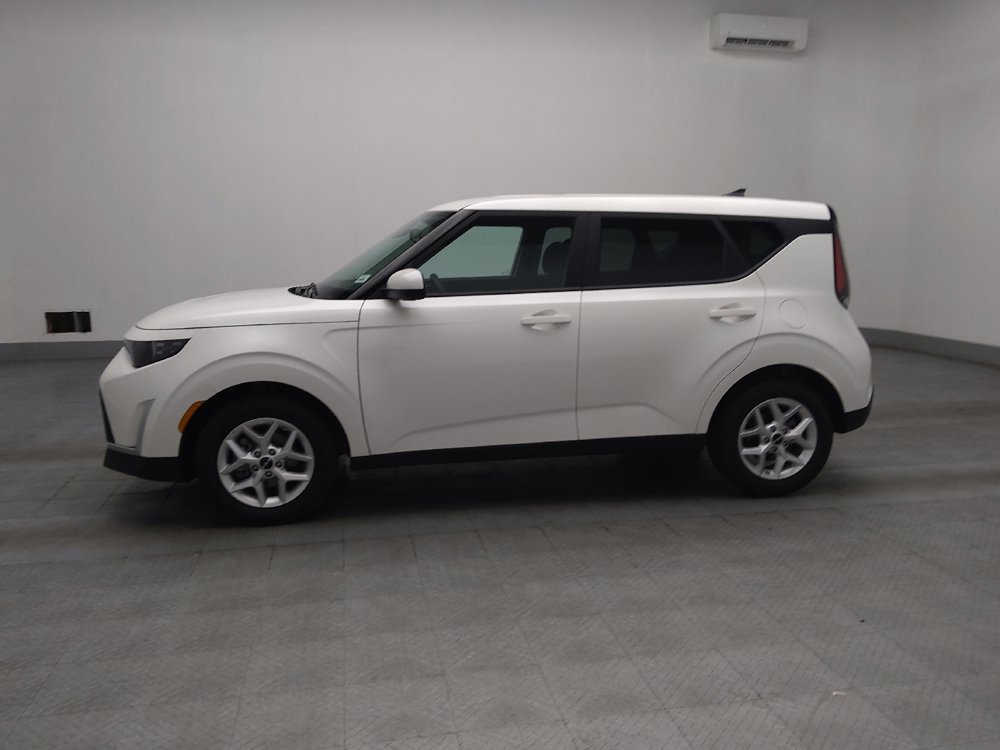 Used 2025 Kia Soul S FWD image 2