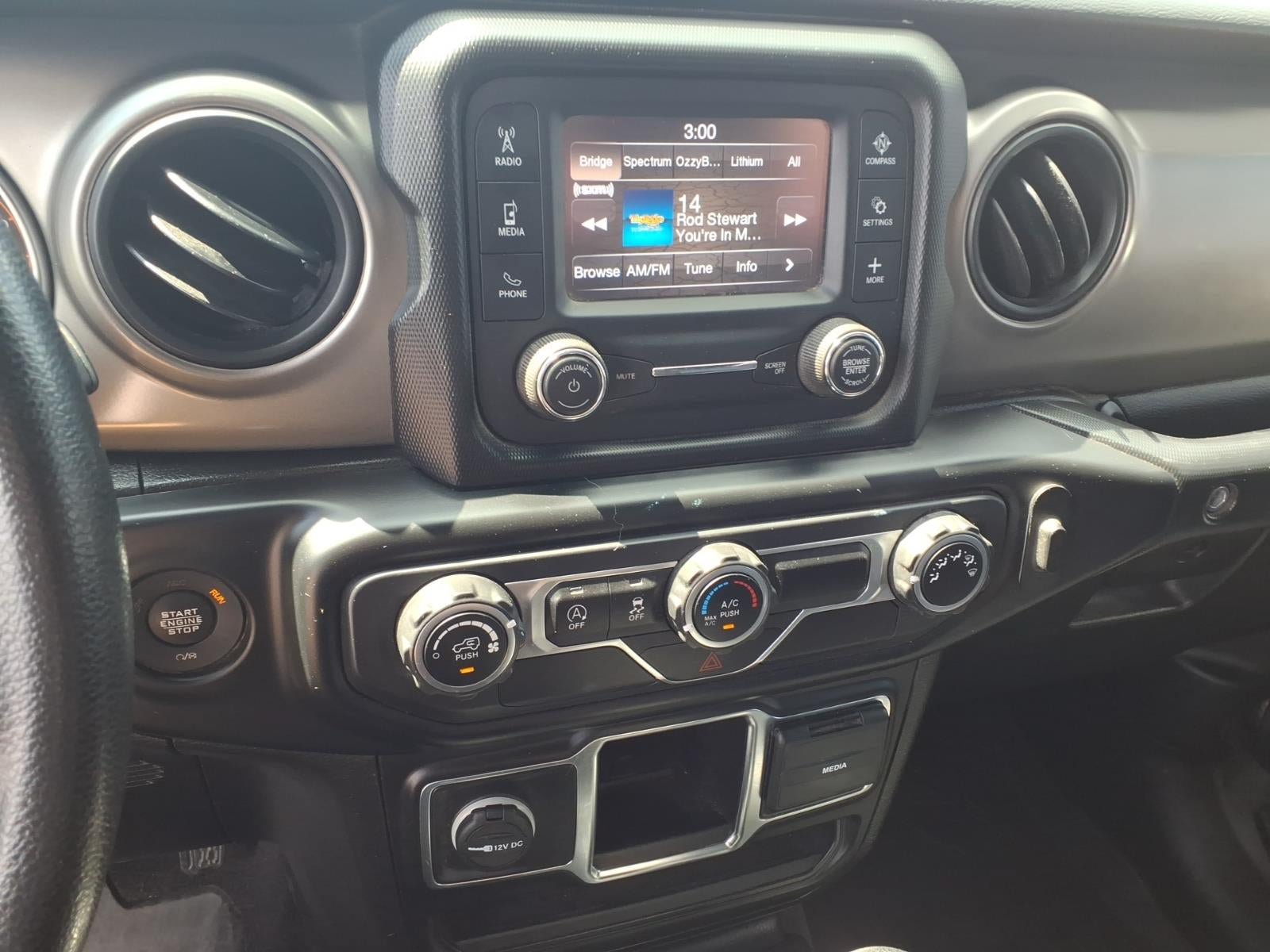 Used 2021 Jeep Wrangler Sport AWD/4WD image 9