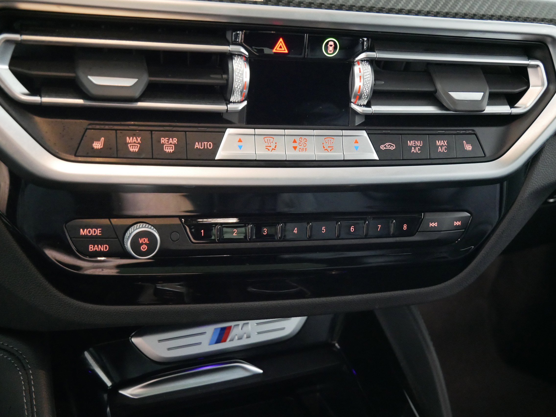 Used 2024 BMW X4 M40i AWD/4WD image 23