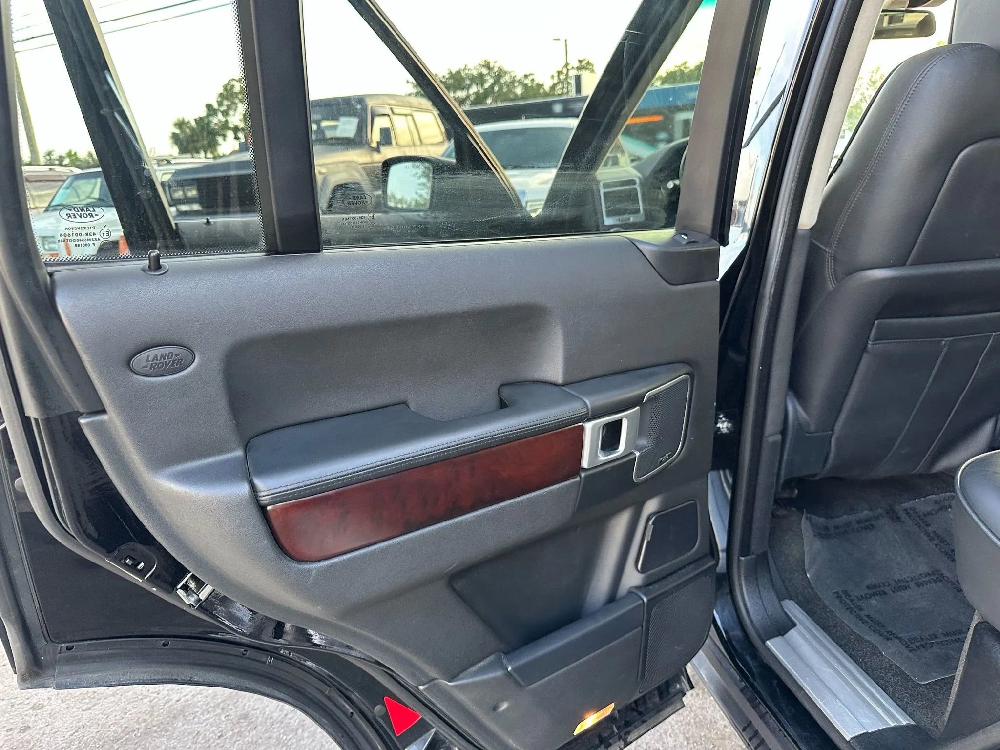 Used 2008 Land Rover Range Rover Supercharged image 11