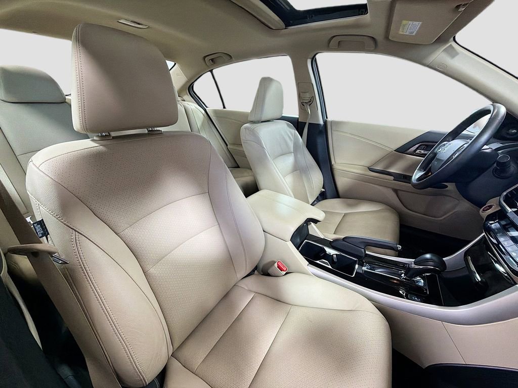 Used 2017 Honda Accord EX-L image 30