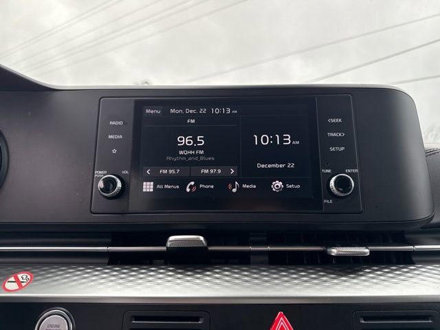 Used 2024 Kia Carnival LX image 23