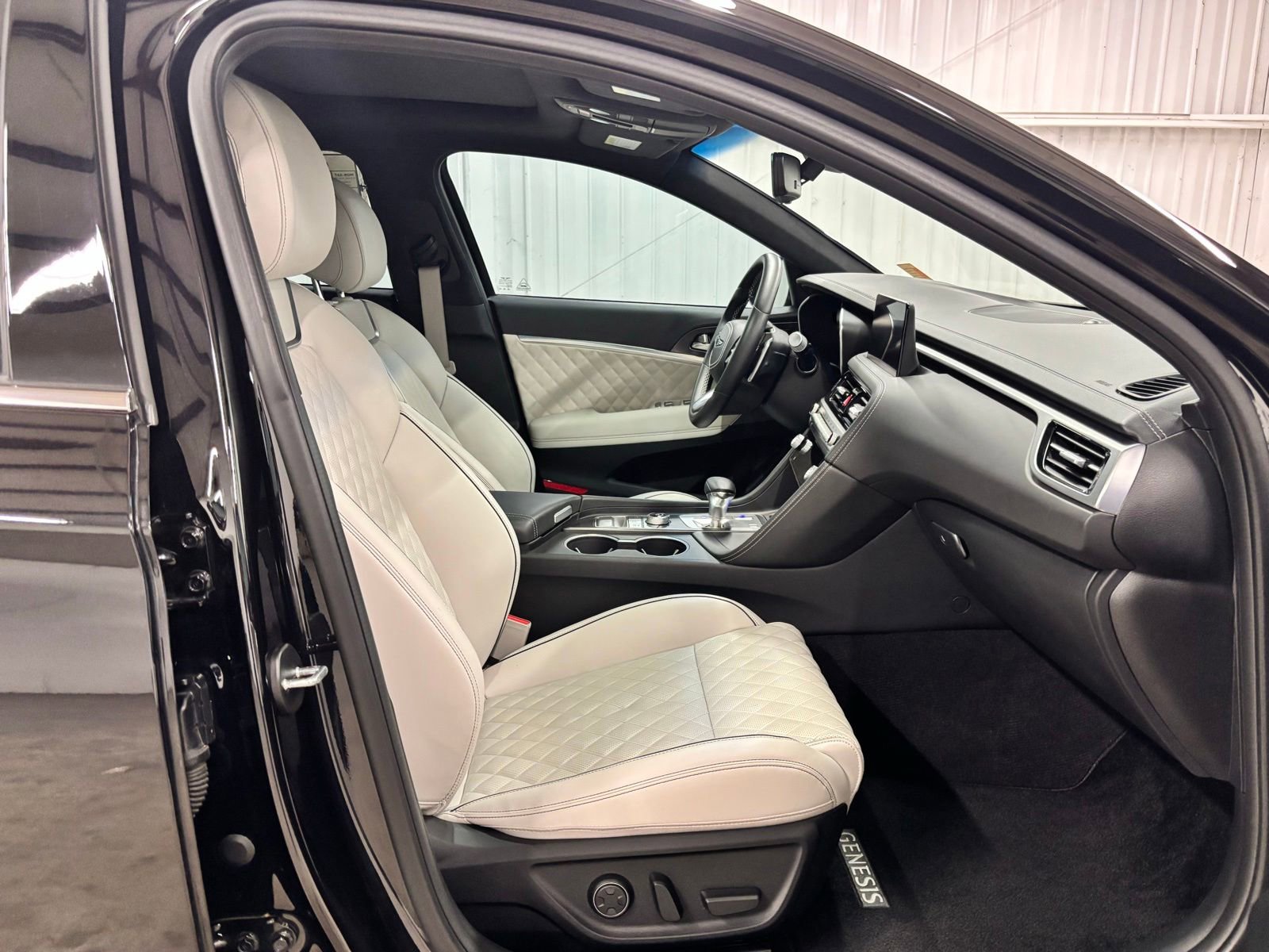 Used 2024 Genesis G70 3.3T Advanced w/ Sport Prestige Package RWD image 21