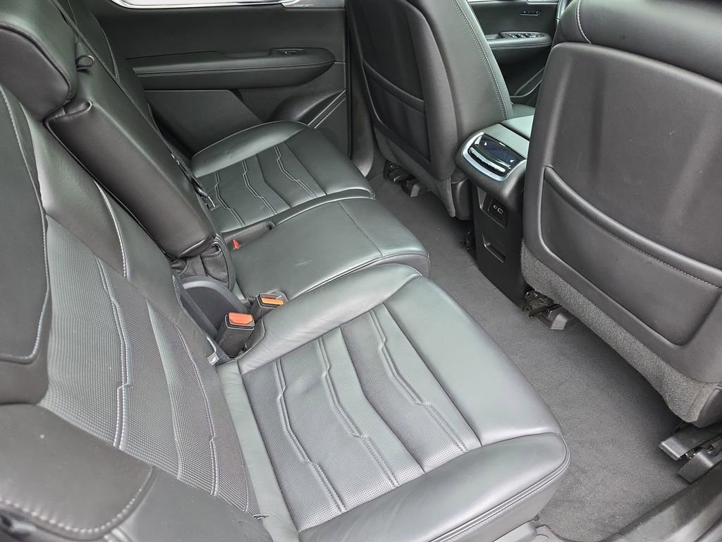 Used 2020 Cadillac XT6 Sport w/ Platinum Package image 13