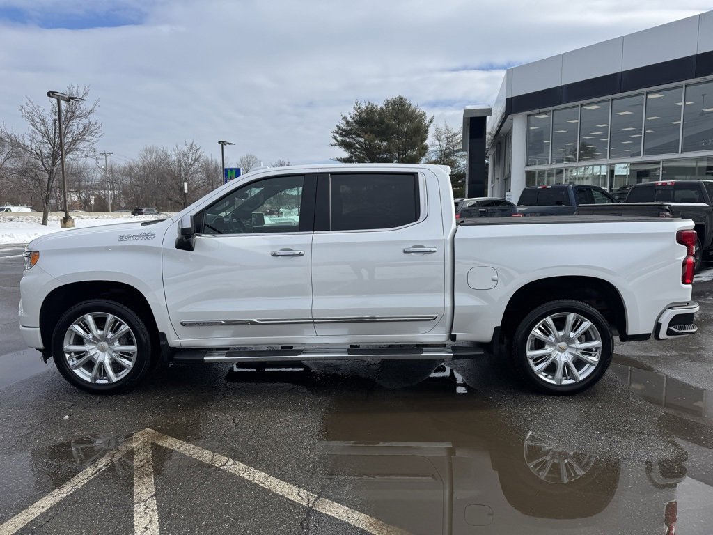 Used 2023 Chevrolet Silverado 1500 High Country w/ High Country Premium Package image 2