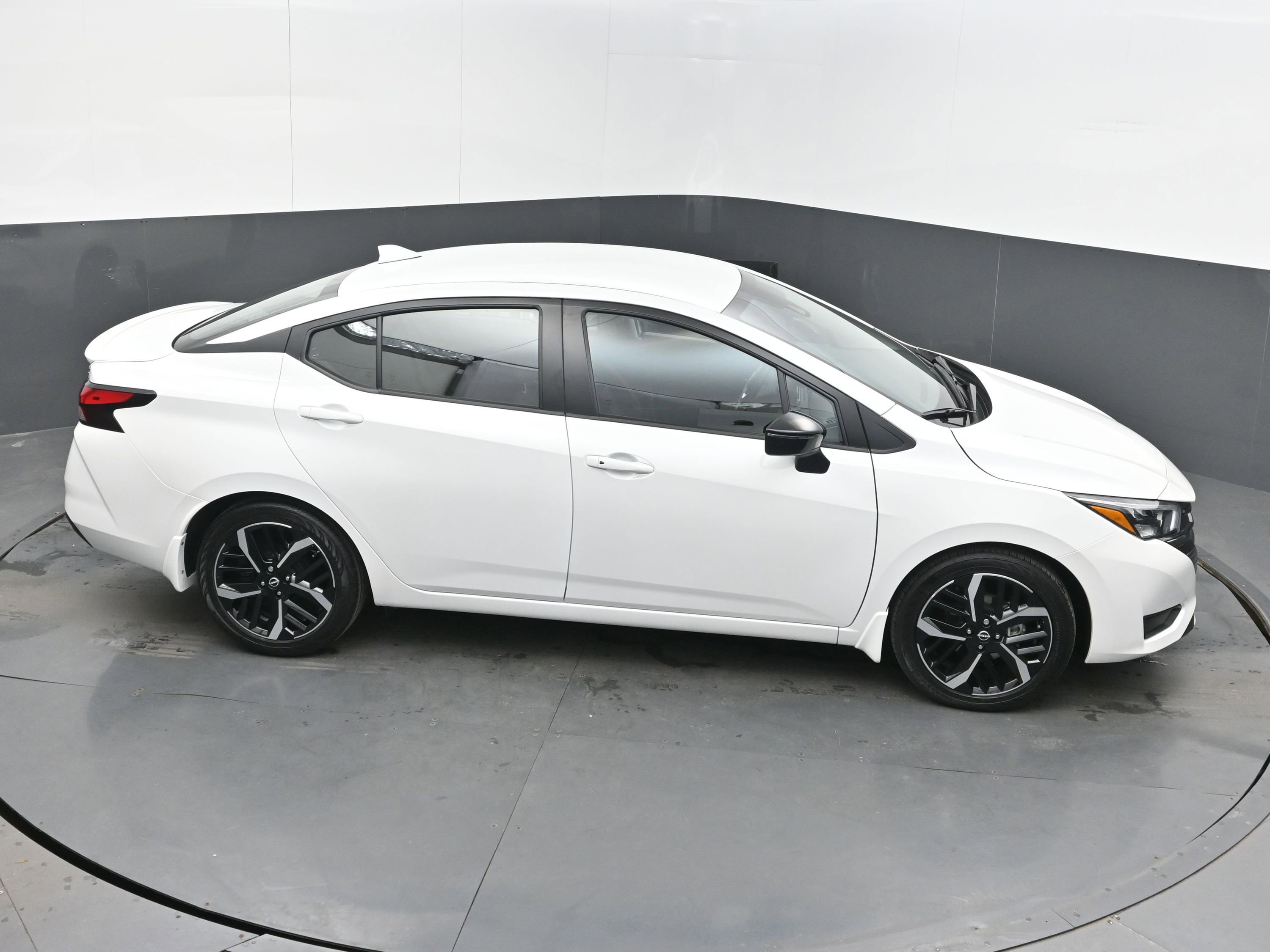 Certified 2025 Nissan Versa SR w/ Trunk Package image 38