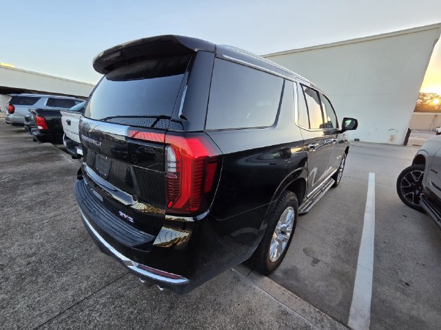Used 2025 GMC Yukon Denali RWD image 6